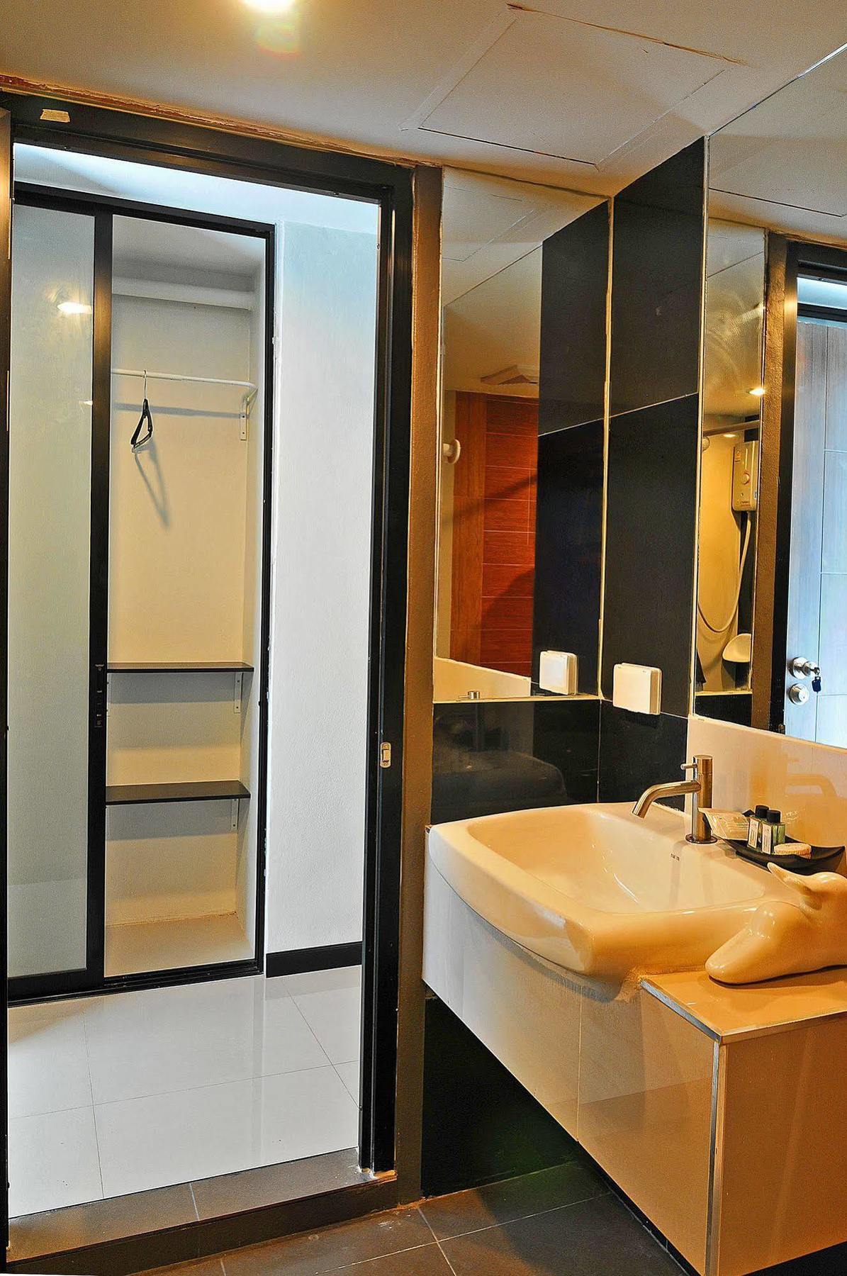 Grand Marina Residence Hotel Ban Laem Chabang Exteriér fotografie